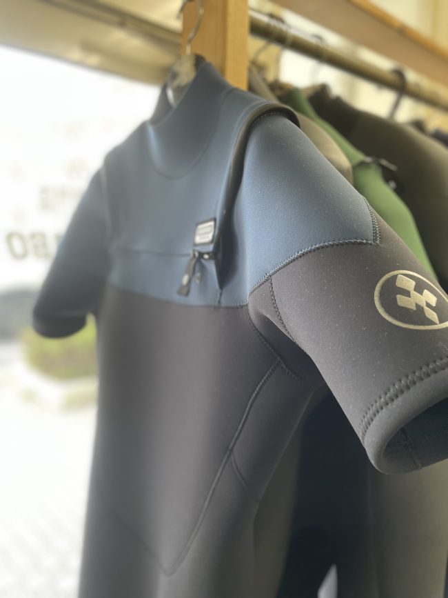 Surfing – WETSUITS LABO