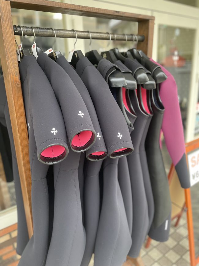 WETSUITS LABO – 湘南藤沢市辻堂でウェットスーツの製作・販売・修理を行っています。