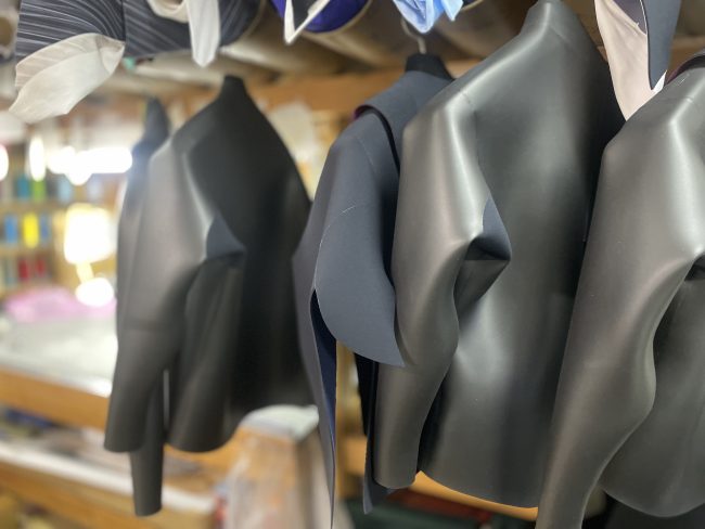 WETSUITS LABO – 湘南藤沢市辻堂でウェットスーツの製作・販売・修理を行っています。